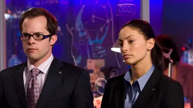 Eureka S04E03 Débordements collectifs