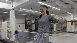 Eva : boxeuse, mère, icône