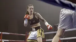 Eva : boxeuse, mère, icône