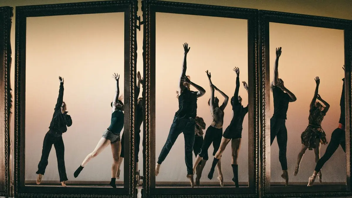 Exhibition de Sidi Larbi Cherkaoui, Ma mère l'Oye de Jeroen Verbruggen