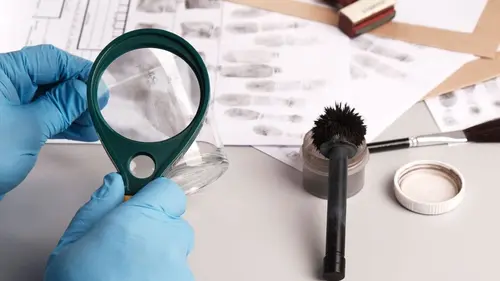 Experts sur la scène de crime