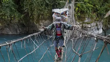 Explorer S08E09 Birmanie, la fièvre de l'altitude