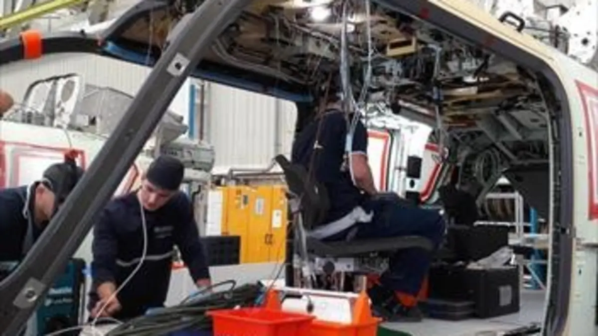 Extra machines S01E01 Helicoptère Airbus