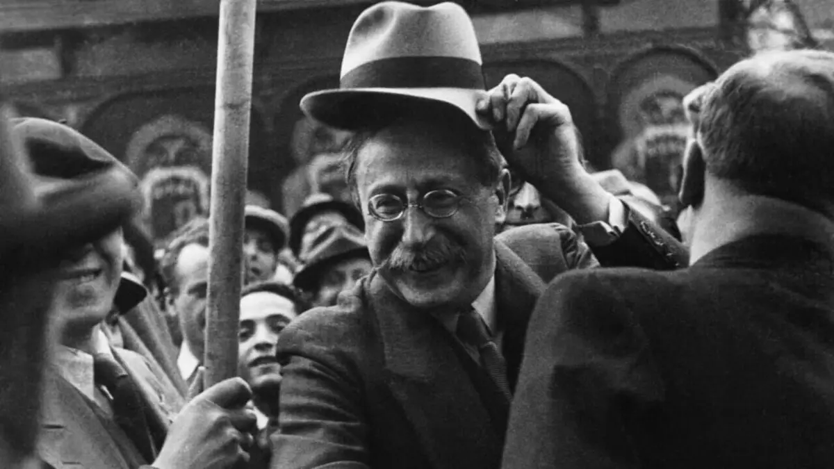 Face à l'histoire : Léon Blum, une vie héroïque La naissance d'un leader