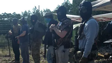 Au plus près des milices américaines