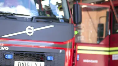 Face au feu S02E01