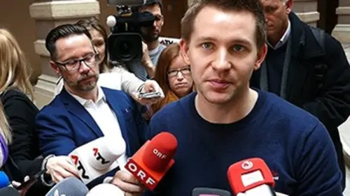 Casting Facebookistan