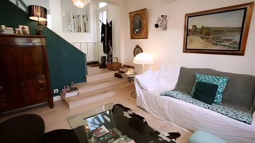 Faites comme chez eux S01E09 Charlotte