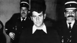 Faites entrer l'accusé Marcel Barbeault, le tueur de l'ombre