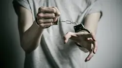 Faites entrer l'accusé Jean-Jacques Prévost, le violeur des collèges