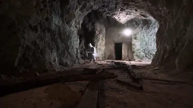 Faites entrer l'accusé S23E08 La grotte sanglante de Sète