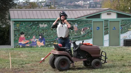 Fallait pas essayer! S01E04 Joutes de tondeuses