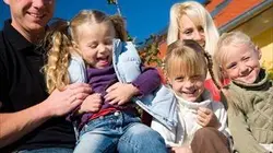 Visuel de Famille nombreuse, famille heureuse ?