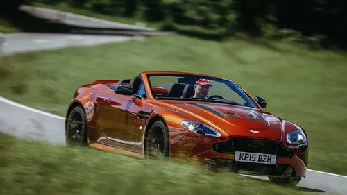 Fastest Lap S01E01 Aston Martin V12 Vantage