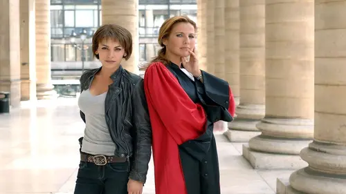 Femmes de loi S08E06 Bleu comme la mort