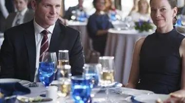 Feux S01E01 Les retrouvailles