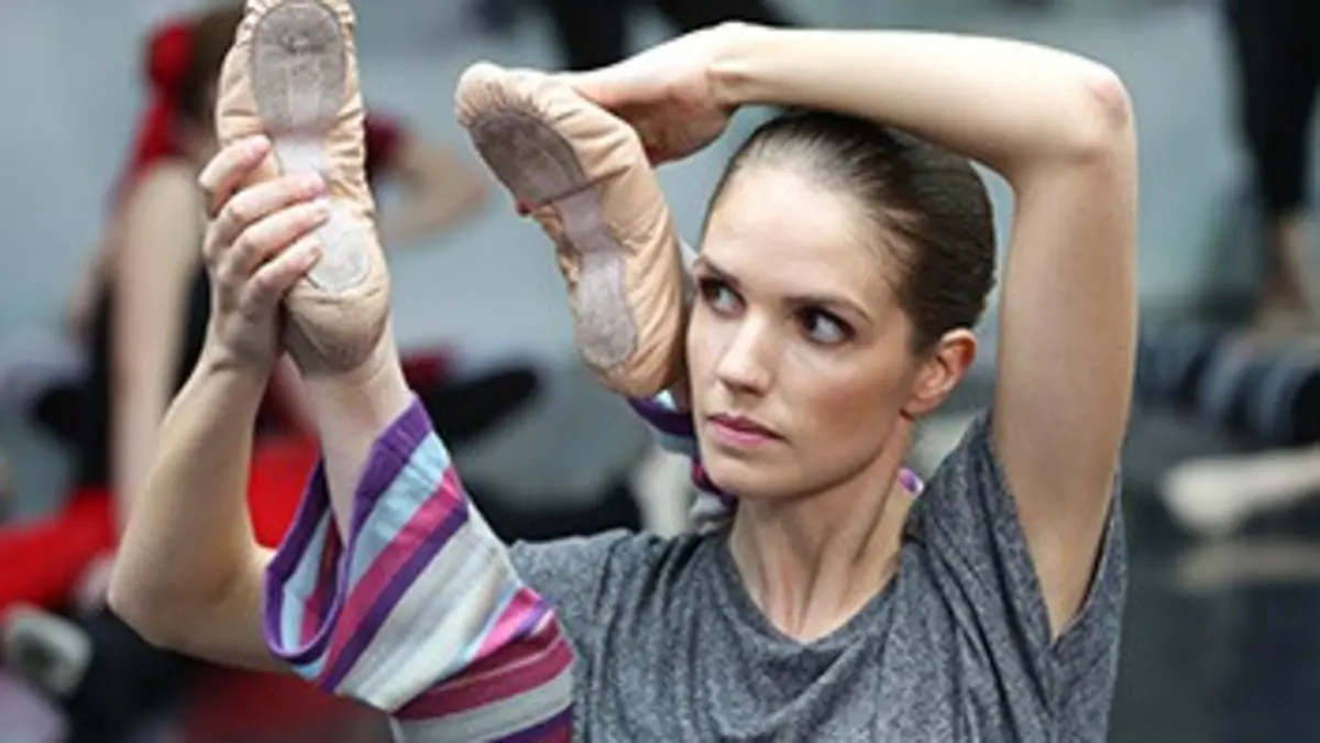 Filles d'aujourd'hui S01E09 Stéphanie Lapointe, 27 ans, danseuse étoile