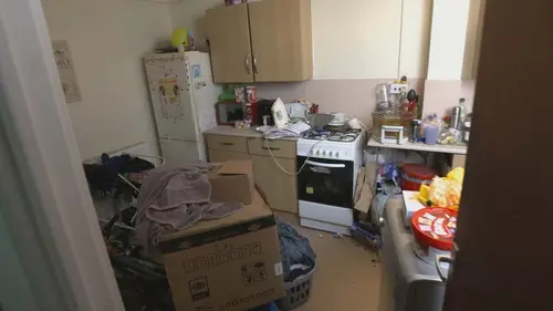 Filthy House SOS Lee