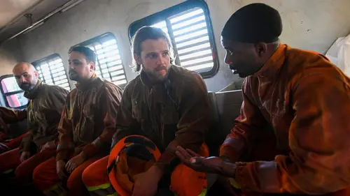 Fire Country S01E05 Fonce et sois prudent en streaming