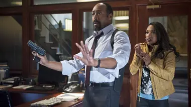 Flash S01E07 Blackout