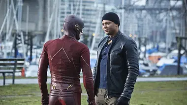 Flash S02E16 L'éclair bleu