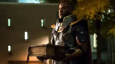 Flash S05E09 Elseworlds : la première heure