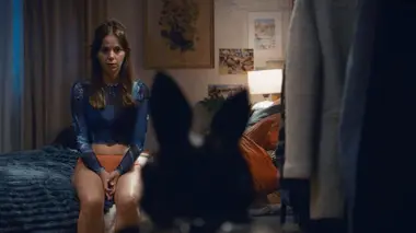 Fleur & le mec déguisé