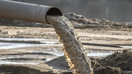 Fleuve en eaux troubles