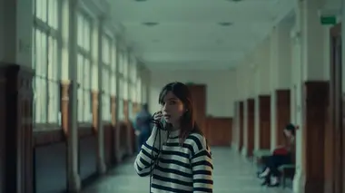 Follow S01E01
