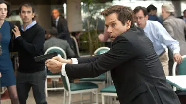 Following S01E07 Le rendez-vous