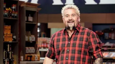 Food Games, avec Guy Fieri A la main