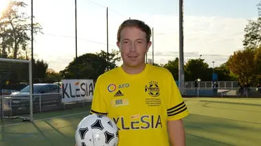 Footballeur et homosexuel : au coeur du tabou