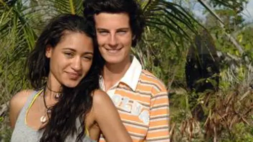 Foudre S01E12 La tribu de Ouipoin