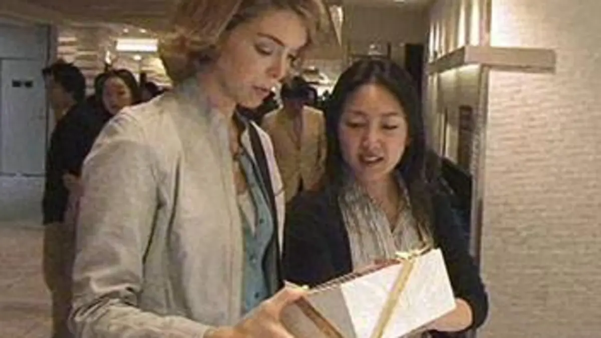 Fourchette et sac à dos S02E00 Japon