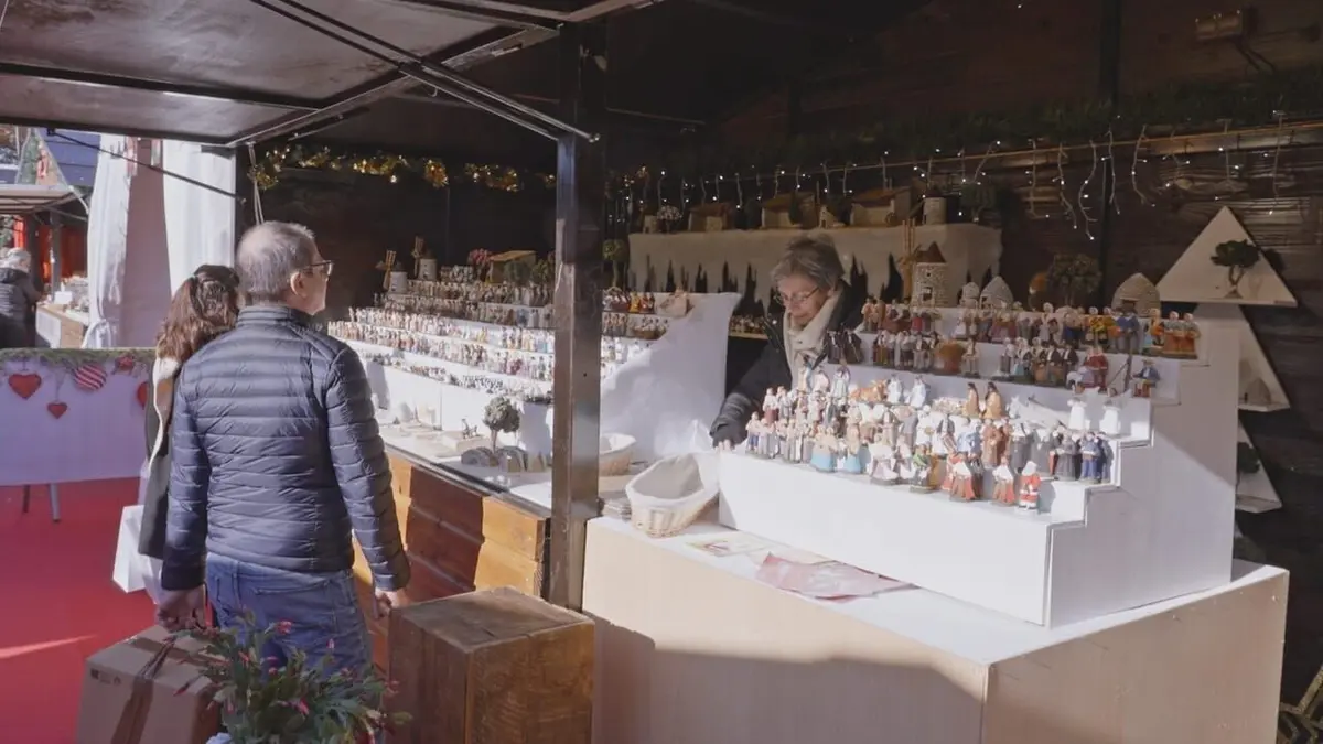 France : terre d'expériences Le marché aux santons