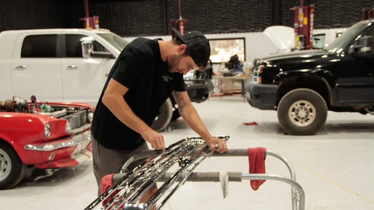 Frères mécanos : mission restauration