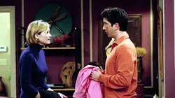 Friends S08E17 Celui qu'on voyait dans les feuilles de thé