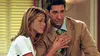 Monica Geller dans Friends S08E03 Celui qui découvrait sa paternité (2001)