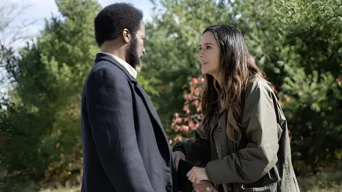 From S04E09 Le calme avant