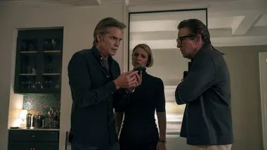 Full Circle S01E01 Un plan mystérieux