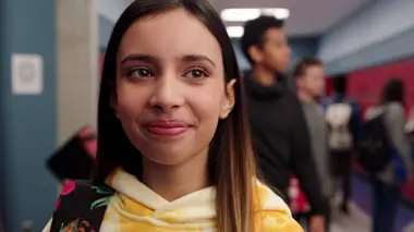 Gabby Duran, Baby-sitter d'extraterrestres S02E03 L'équilibre