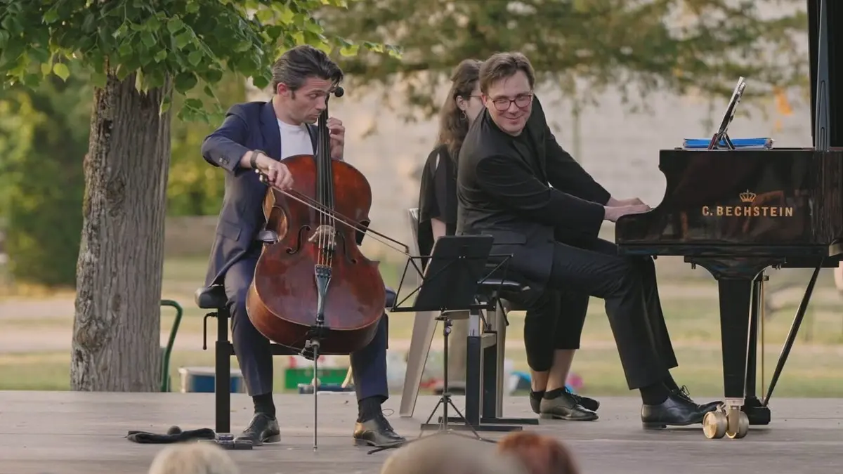 Gautier Capuçon : "Un été en France" Coulisses d'une tournée