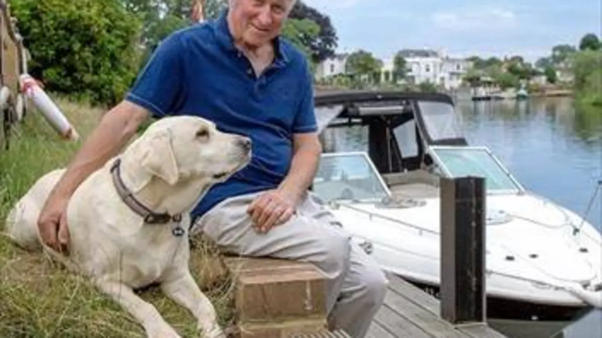 GEO Reportage L'Anglais qui murmure à l'oreille des chiens