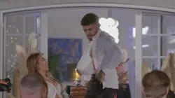 Geordie Shore  S26E05 Chloe a 30 ans, poil au dents !