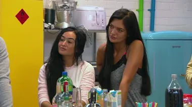 Geordie Shore S16E01 Soirée panais