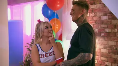 Geordie Shore S19E02 Nathan a besoin d'une soirée