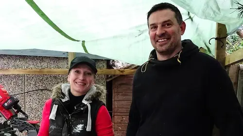 Getting the Builders In S01E01