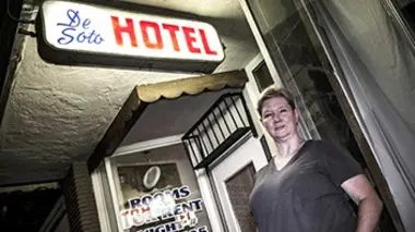 Le De Soto Hotel et le cimetière Concordia