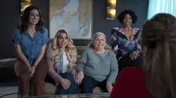 Girls5eva  S01E07 G.R.O.P.O.R.