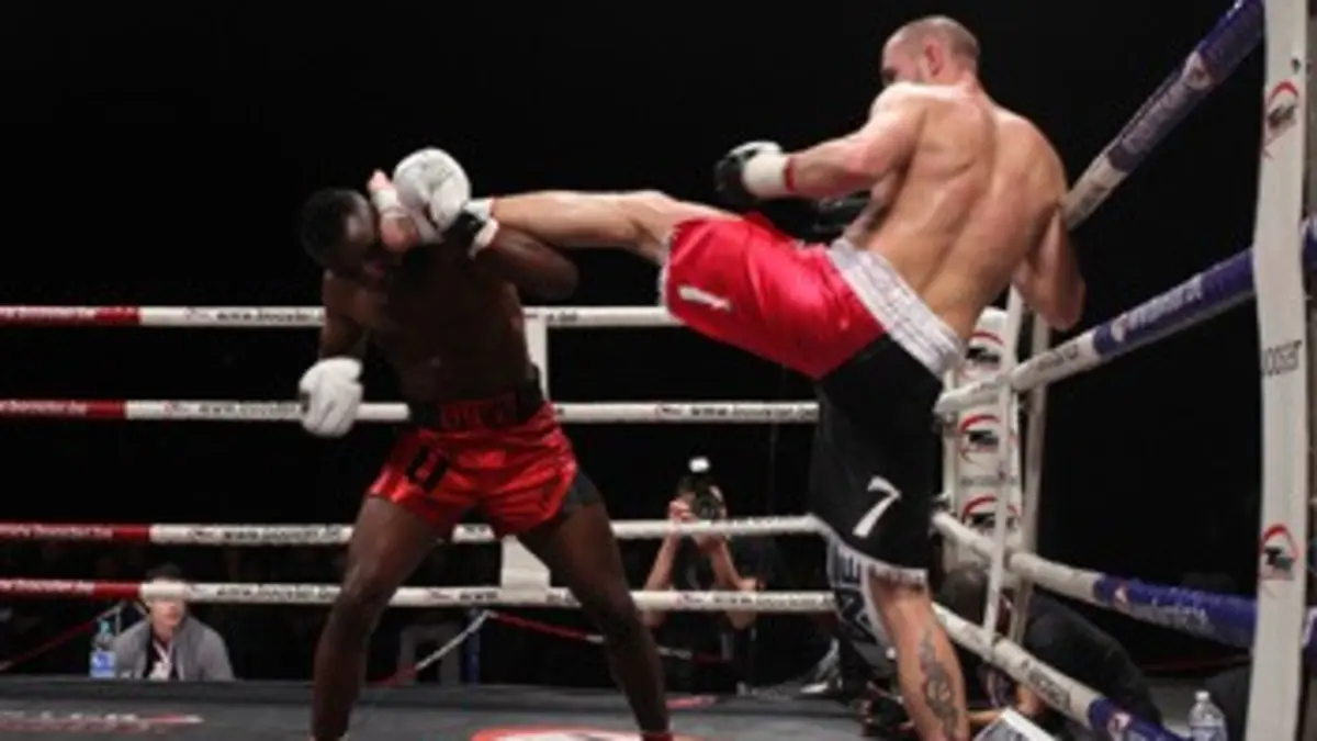 Glory 22 Kick-boxing Glory World Series 2015
